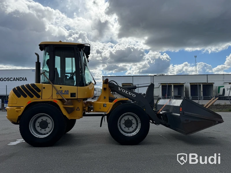 Hjullastare Volvo L30 -2005 | Med redskap