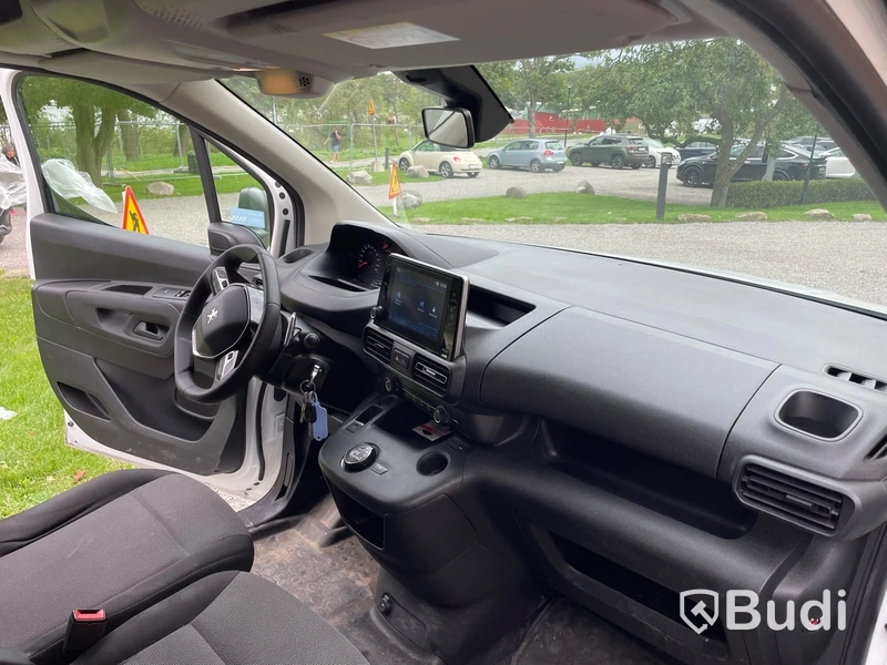 Peugeot Partner L1 1.2 PureTech 130 EAT -2019 | Automat