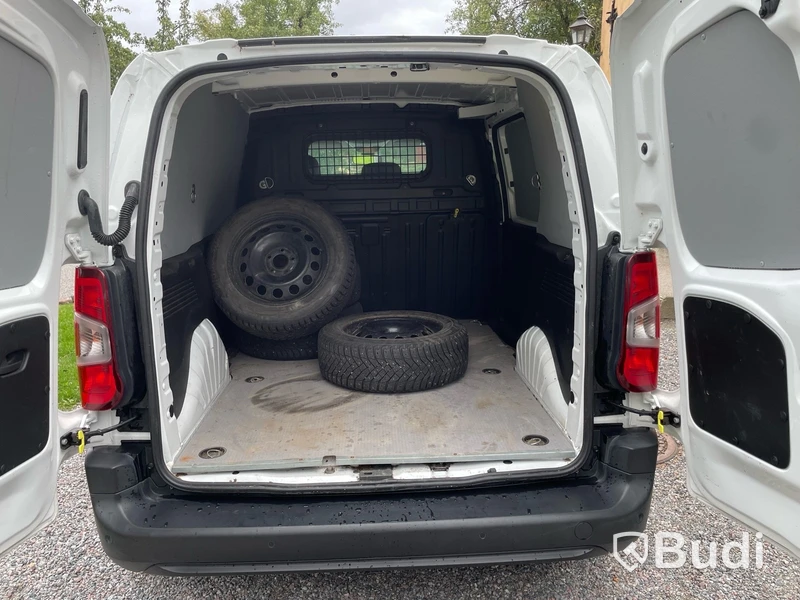 Peugeot Partner L1 1.2 PureTech 130 EAT -2019 | Automat