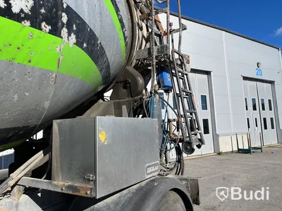 Betongbil Volvo FE 320 6*2 -2008 | Reparationsobjekt