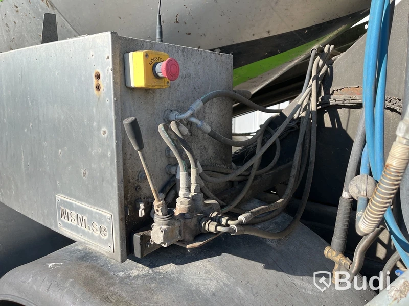 Betongbil Volvo FE 320 6*2 -2008 | Reparationsobjekt