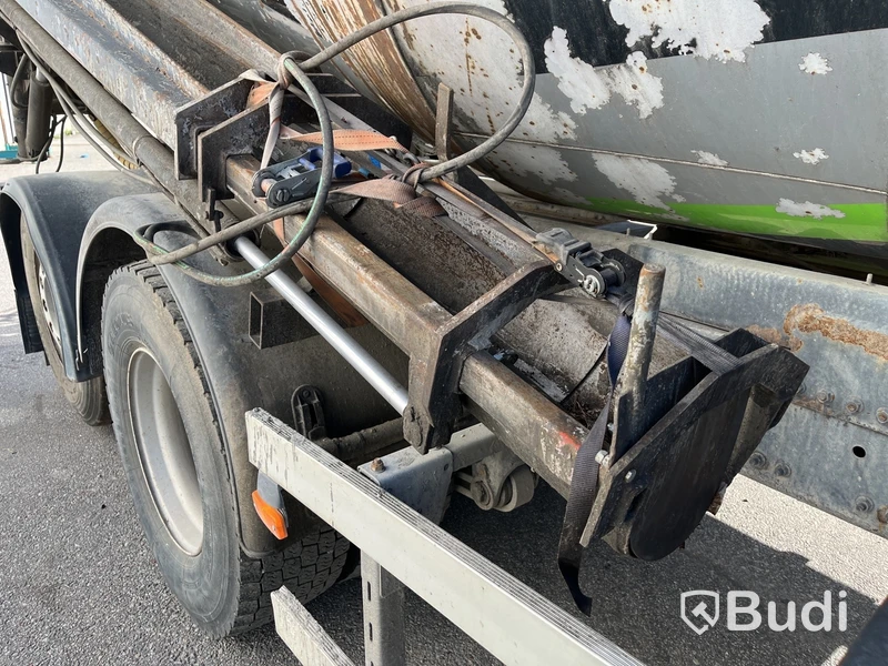 Betongbil Volvo FE 320 6*2 -2008 | Reparationsobjekt