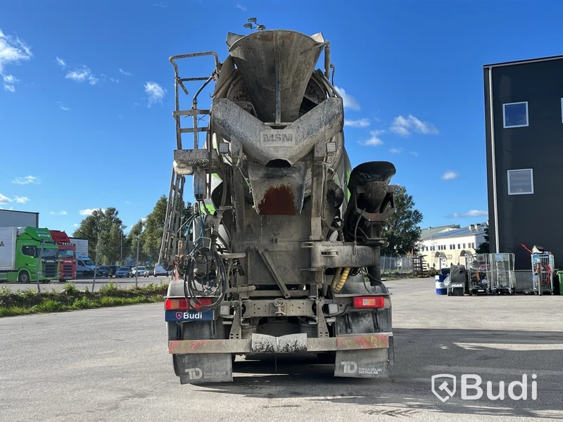 Betongbil Volvo FE 320 6*2 -2008 | Reparationsobjekt