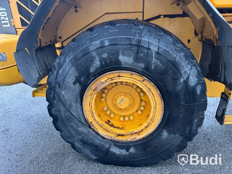 Hjullastare Volvo L120F -2009