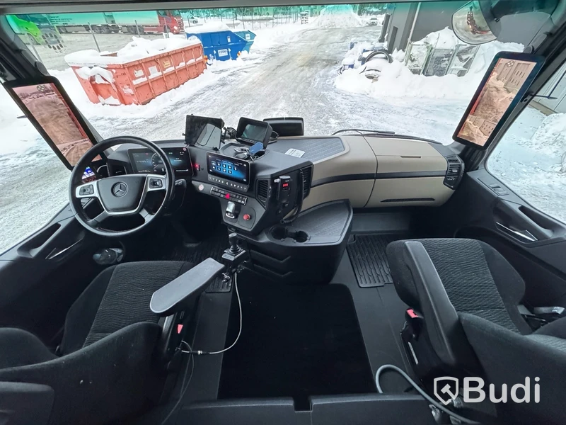 Tridemväxlare Mercedes-Benz Arocs 3758 -2023 | JOAB 24 ton | Plogutrustad
