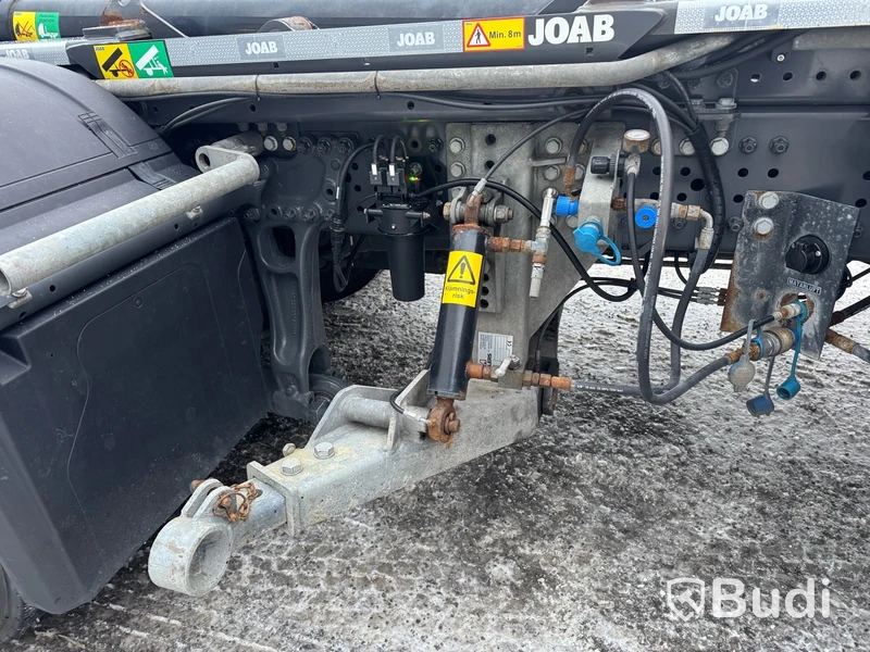 Tridemväxlare Mercedes-Benz Arocs 3758 -2023 | JOAB 24 ton | Plogutrustad