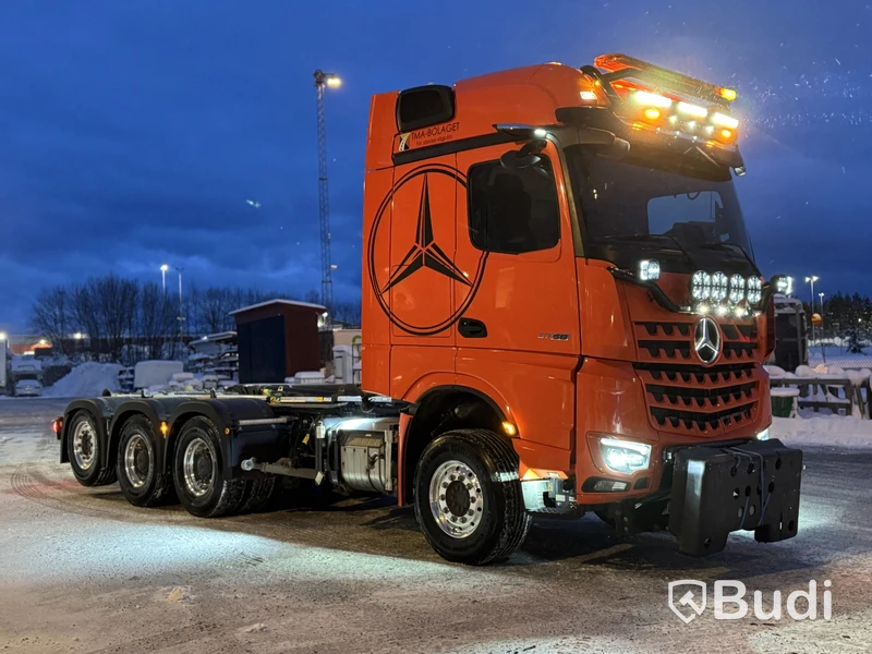 Tridemväxlare Mercedes-Benz Arocs 3758 -2023 | JOAB 24 ton | Plogutrustad