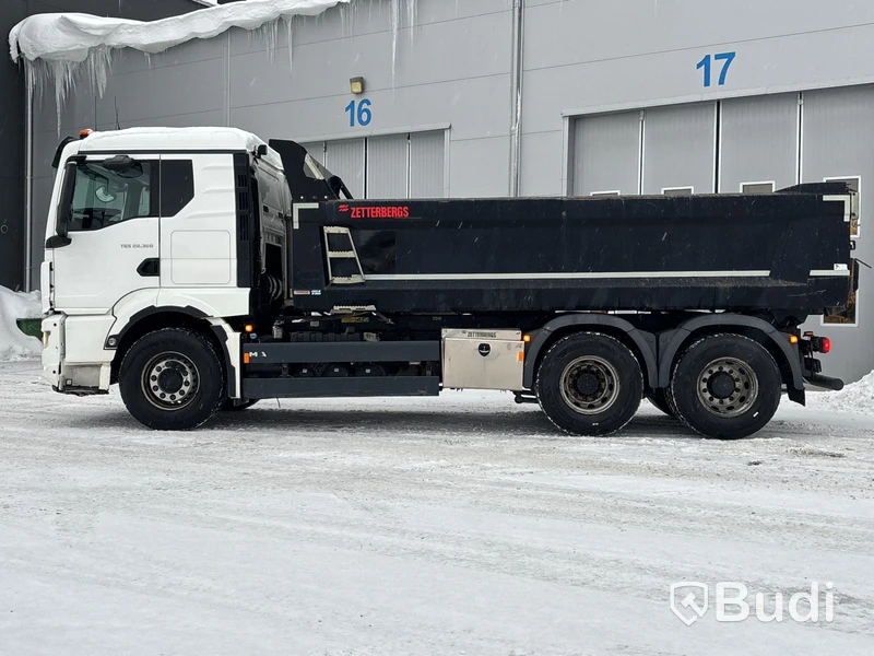 Schaktbil MAN TGS 28.360 6X2-2 BL -2021 | Zetterbergs | Hardox