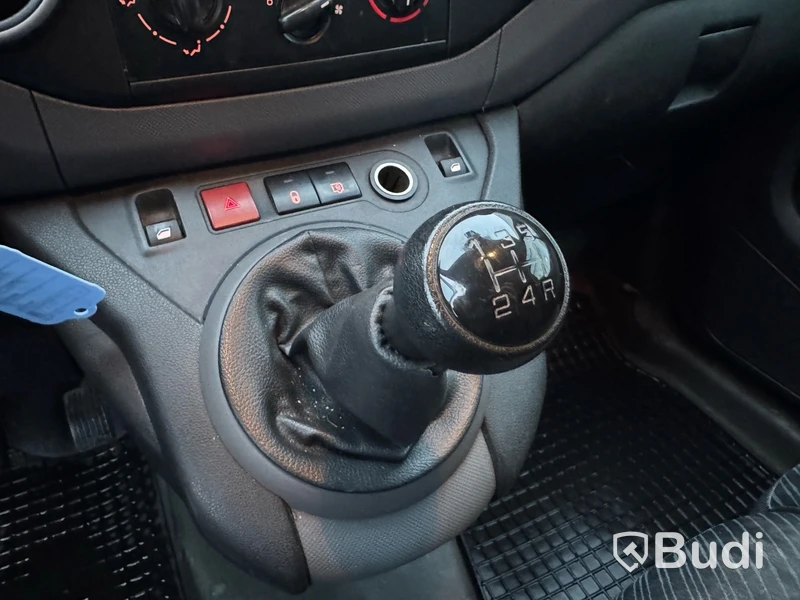 Skåpbil Peugeot Partner 1.6 HDi -2011 | Dragkrok