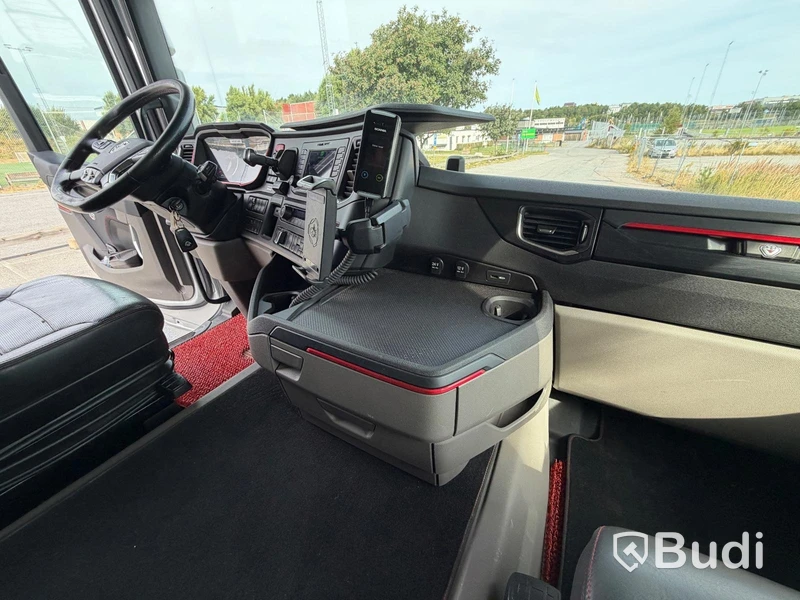 Flakbilsekipage Scania R650 6x2 16.4 -2020 | Tyllis