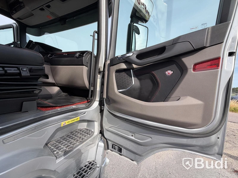 Flakbilsekipage Scania R650 6x2 16.4 -2020 | Tyllis