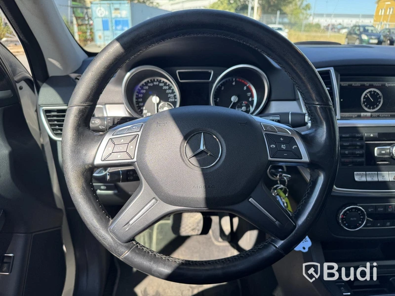 Mercedes-Benz ML 350 BlueTEC 4MATIC 7G-Tronic -2013