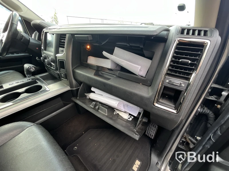 Dodge RAM 1500 Crew Cab 5.7 V8 HEMI 4x4 -2013 | Reparationsobjekt