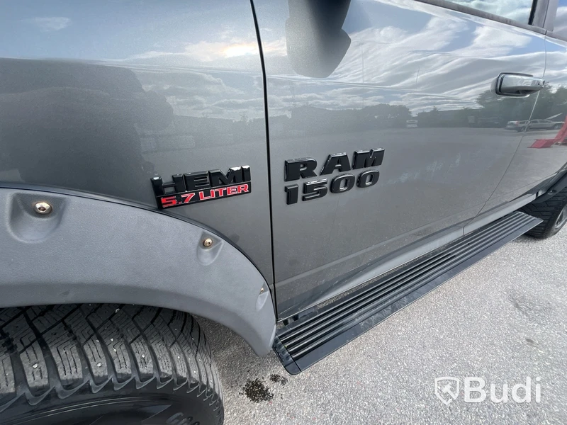 Dodge RAM 1500 Crew Cab 5.7 V8 HEMI 4x4 -2013 | Reparationsobjekt