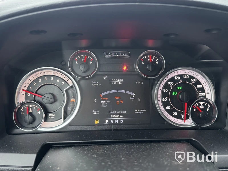 Dodge RAM 1500 Crew Cab 5.7 V8 HEMI 4x4 TorqueFlite -2018 | Laramie
