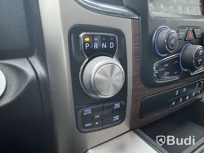 Dodge RAM 1500 Crew Cab 5.7 V8 HEMI 4x4 TorqueFlite -2018 | Laramie