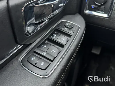 Dodge RAM 1500 Crew Cab 5.7 V8 HEMI 4x4 TorqueFlite -2018 | Laramie