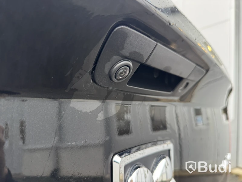 Dodge RAM 1500 Crew Cab 5.7 V8 HEMI 4x4 TorqueFlite -2018 | Laramie