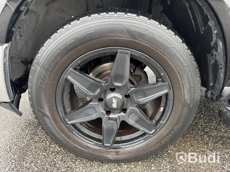 Dodge RAM 1500 Crew Cab 5.7 V8 HEMI 4x4 TorqueFlite -2018 | Laramie