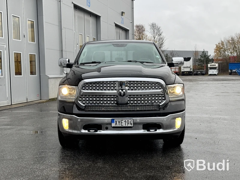 Dodge RAM 1500 Crew Cab 5.7 V8 HEMI 4x4 TorqueFlite -2018 | Laramie