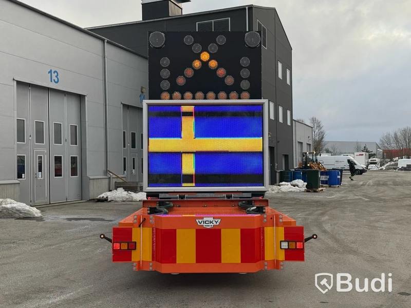 TMA-flak | Lastväxlarflak | MaxiSign 332 och Verdegro TMA