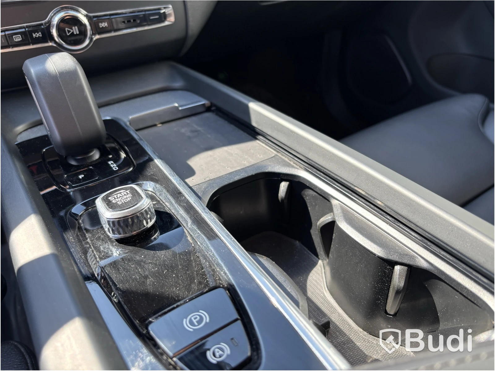 Volvo XC60 B5 -2022