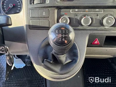Skåpbil Volkswagen Transporter Chassi Cab 2.0 TDI -2014 | Glasstativ