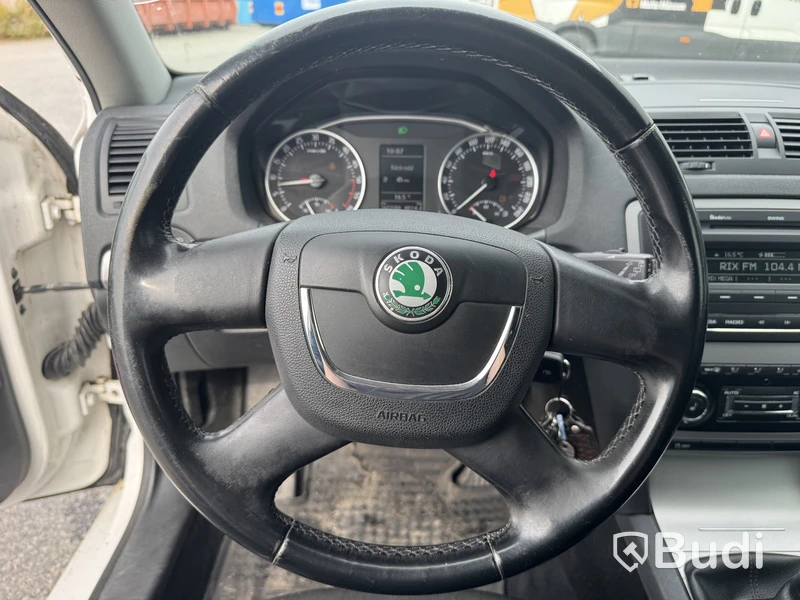 Skoda Octavia Kombi 1.6 TDI -2011 | Körskolebil
