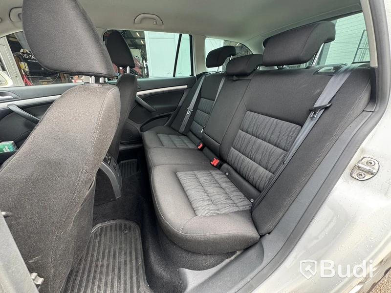 Skoda Octavia Kombi 1.6 TDI -2011 | Körskolebil
