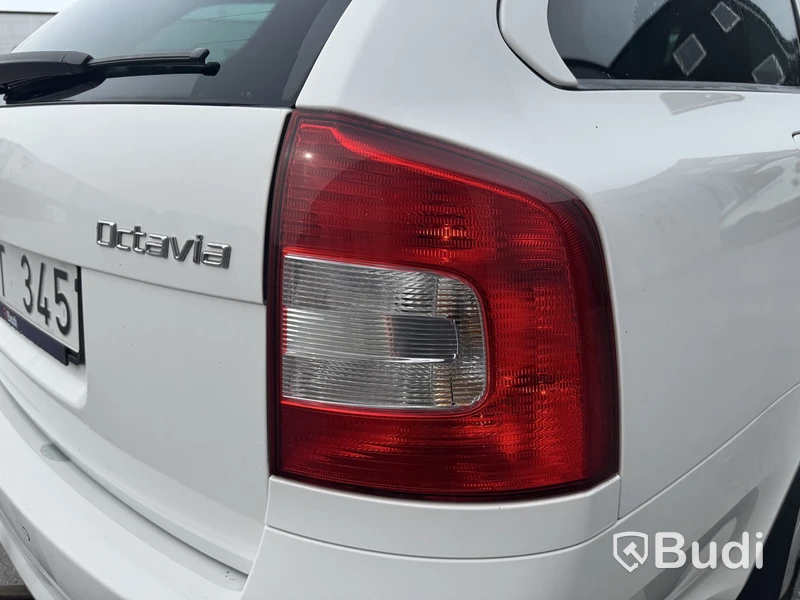 Skoda Octavia Kombi 1.6 TDI -2011 | Körskolebil