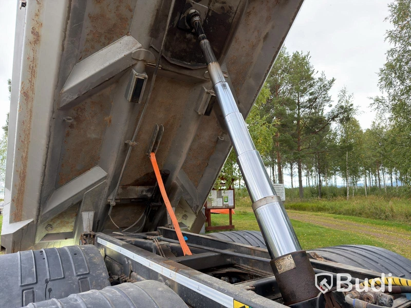 Volvo FM 6X2 - 2012 | 479,356 km