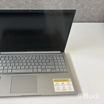 Laptop ASUS Vivobook 15, i5, 16 GB RAM