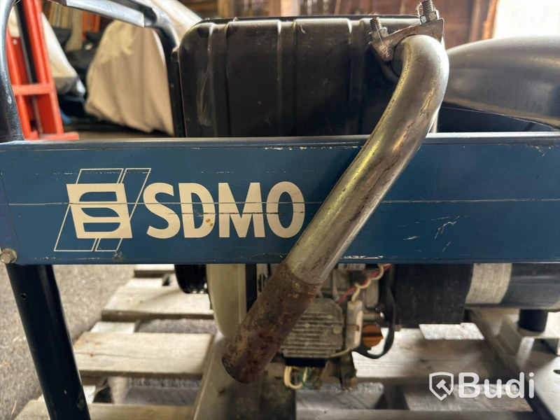 Elverk SDMO DX 4000 E Diesel