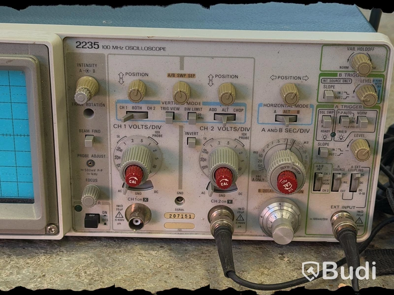 Oscilloskop, Tektronix 2235, 100 MHz