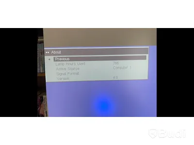 Projector with screen, InFocus LP650
