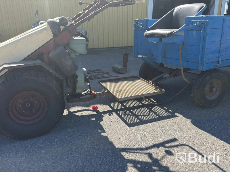 Redskapsbärare, Belos 272, med vagn, klippaggregat, snöblad m.m.