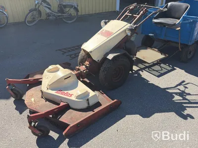 Redskapsbärare, Belos 272, med vagn, klippaggregat, snöblad m.m.