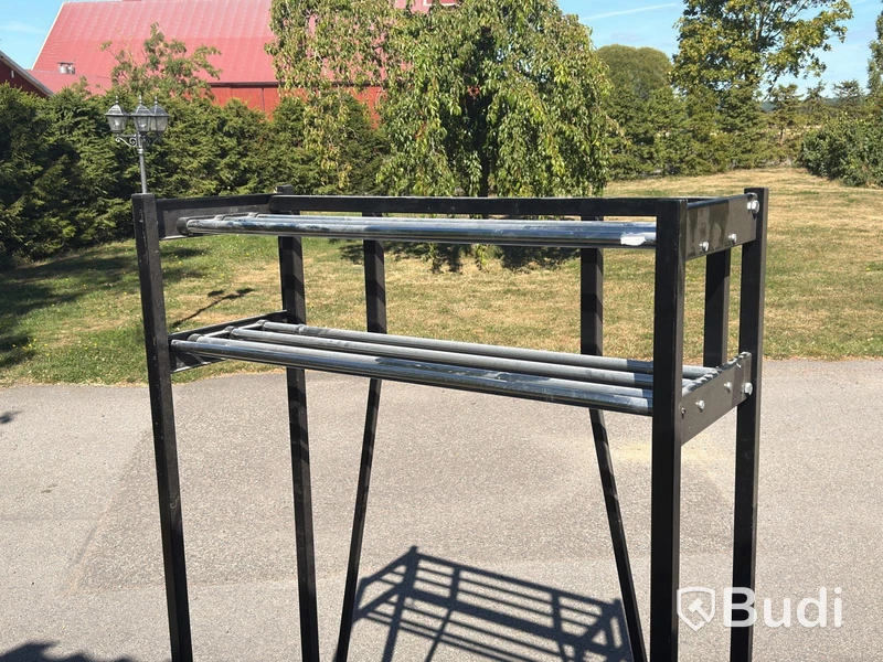 Hatthylla, svart metall, 110×43×190 cm