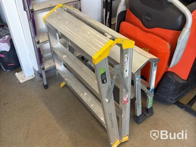 5 ladders & 3 sawhorses