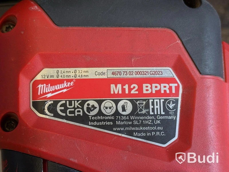 3 st batteridrivna popnitspistoler