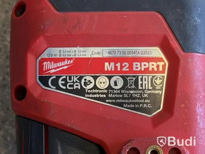 3 st batteridrivna popnitspistoler