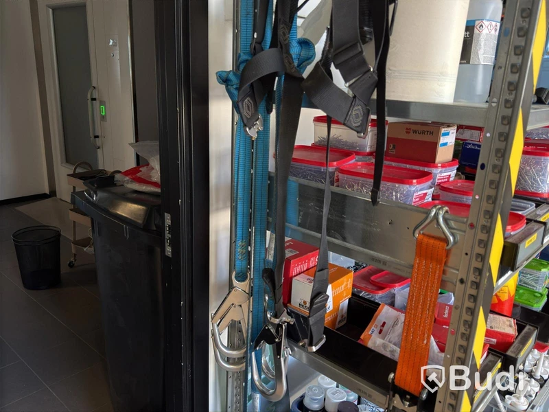 Fall protection equipment, harness and lanyards