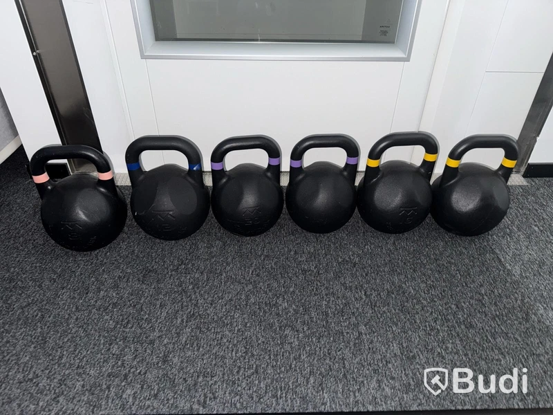 6 st kettlebells - 8, 12, 16 & 20 kg