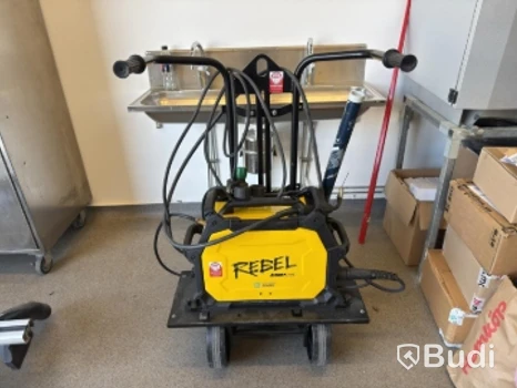 Svets ESAB EMP 215ic