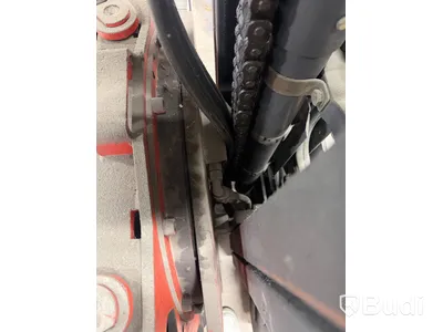 Truck Linde 48 V med Auramo 2 ton / 550 kg roterande klämma.