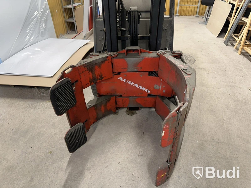 Truck Linde 48 V med Auramo 2 ton / 550 kg roterande klämma.