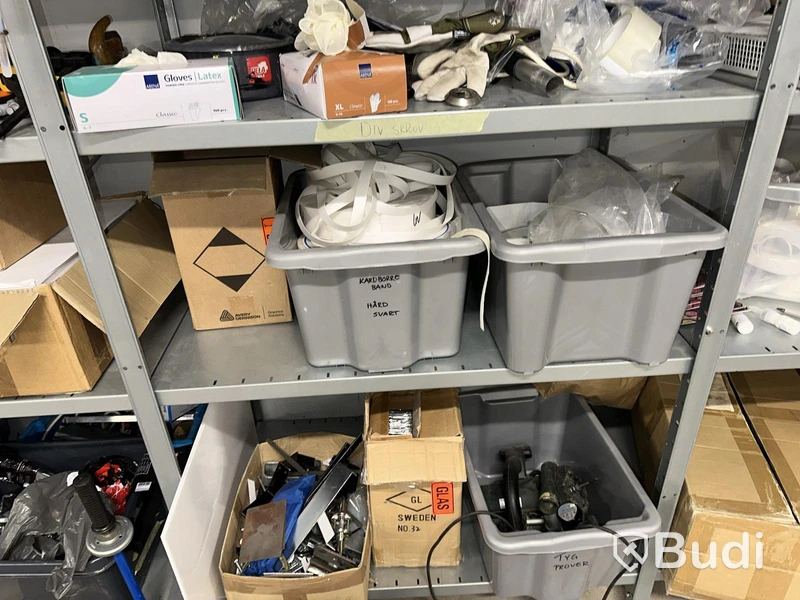Shelving sections, 5 metres, including all contents.