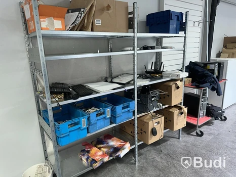 Förvaringshyllor, parti med allt innehåll