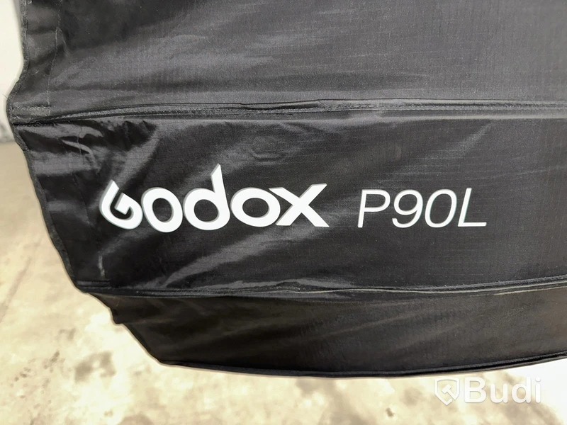 2 Godox P90L with floor stands