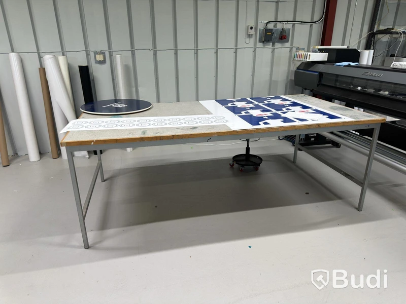 Cutting table, 2500×1270 mm, height 900 mm